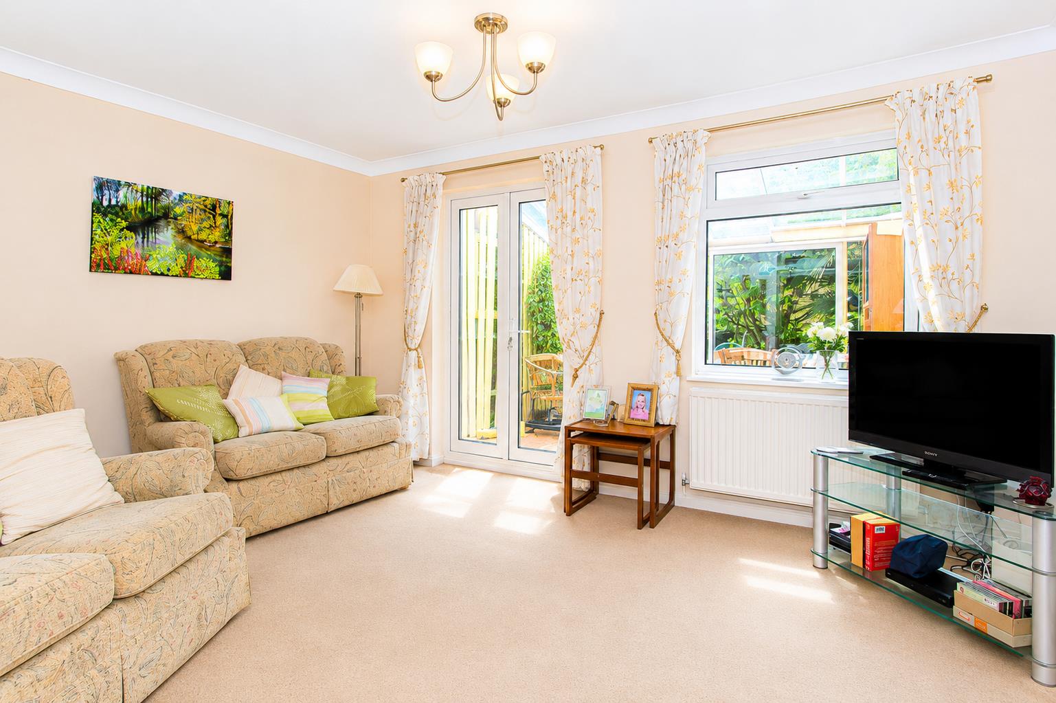 Mariette Way, Wallington